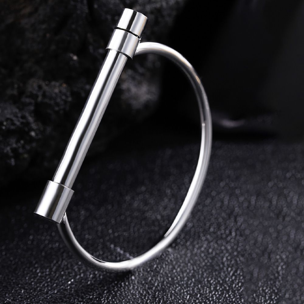 Unisex steel bracelet new style does not fade horseshoe buckle diamond inlaid versatile personality female light luxury bracelet_ipsvogv.com