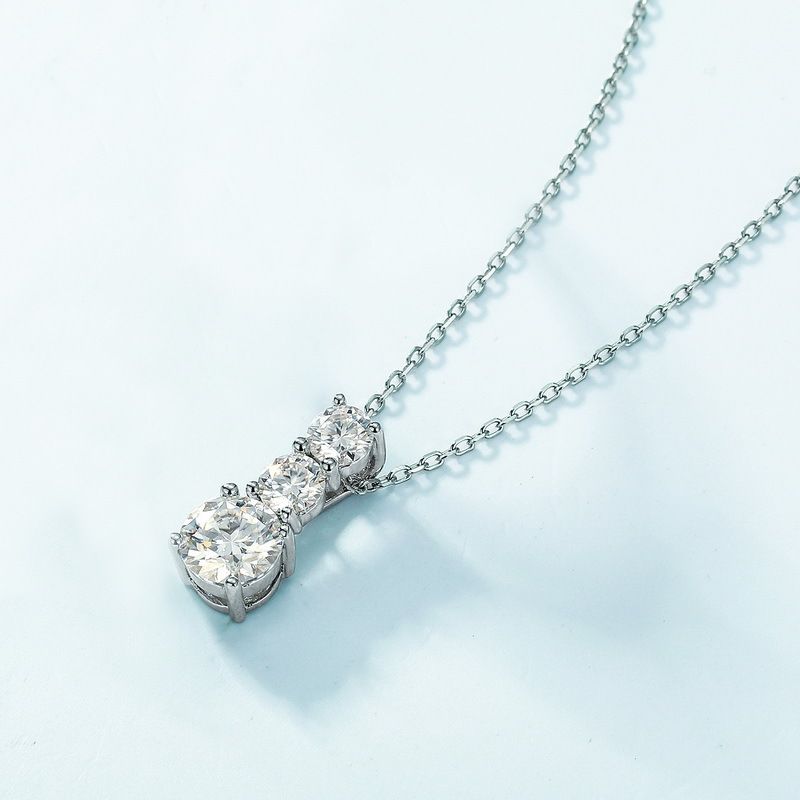 new Three Lives Three Worlds Brilliant Moissanite Pendant S925 Silver Inlaid Moissanite Clavicle Pendant Simple_ipsvogv.com