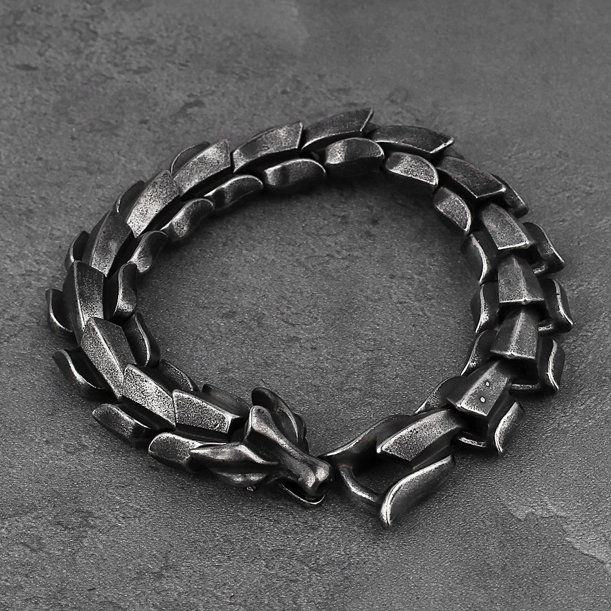 Dragon Bone Chain Titanium Men's Charm Creative Fashion Stainless Steel Bracelet Jewelry_ipsvogv.com