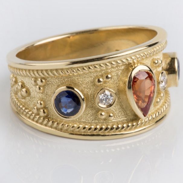 French Light Luxury Craftsmanship Inlaid Blue Haoshi Ring, Ancient Style Alloy Ring_ipsvogv.com