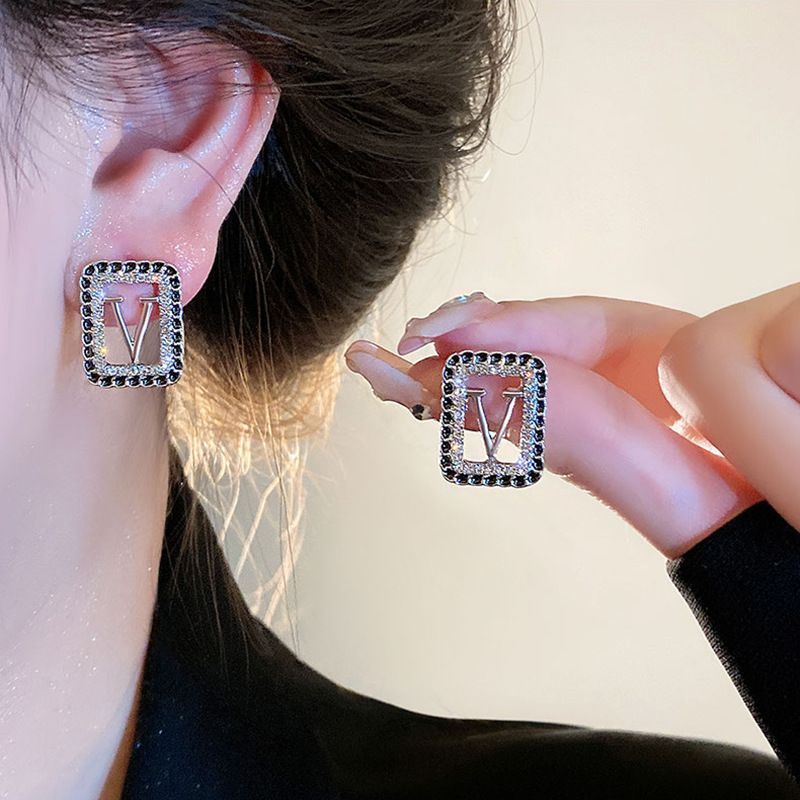 Women's Accessories Dia Set Simple Temperament Design Sense Trend Earrings_ipsvogv.com