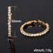 Cao Shi's Personality Exaggerates Big Earrings, Fashion Street Shoots, Super Large Earrings_ipsvogv.com