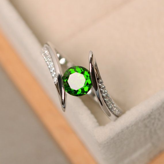 New Fashionable Micro Inlaid Round Zircon Ring Children's Simple And Versatile Travel Jewelry_ipsvogv.com