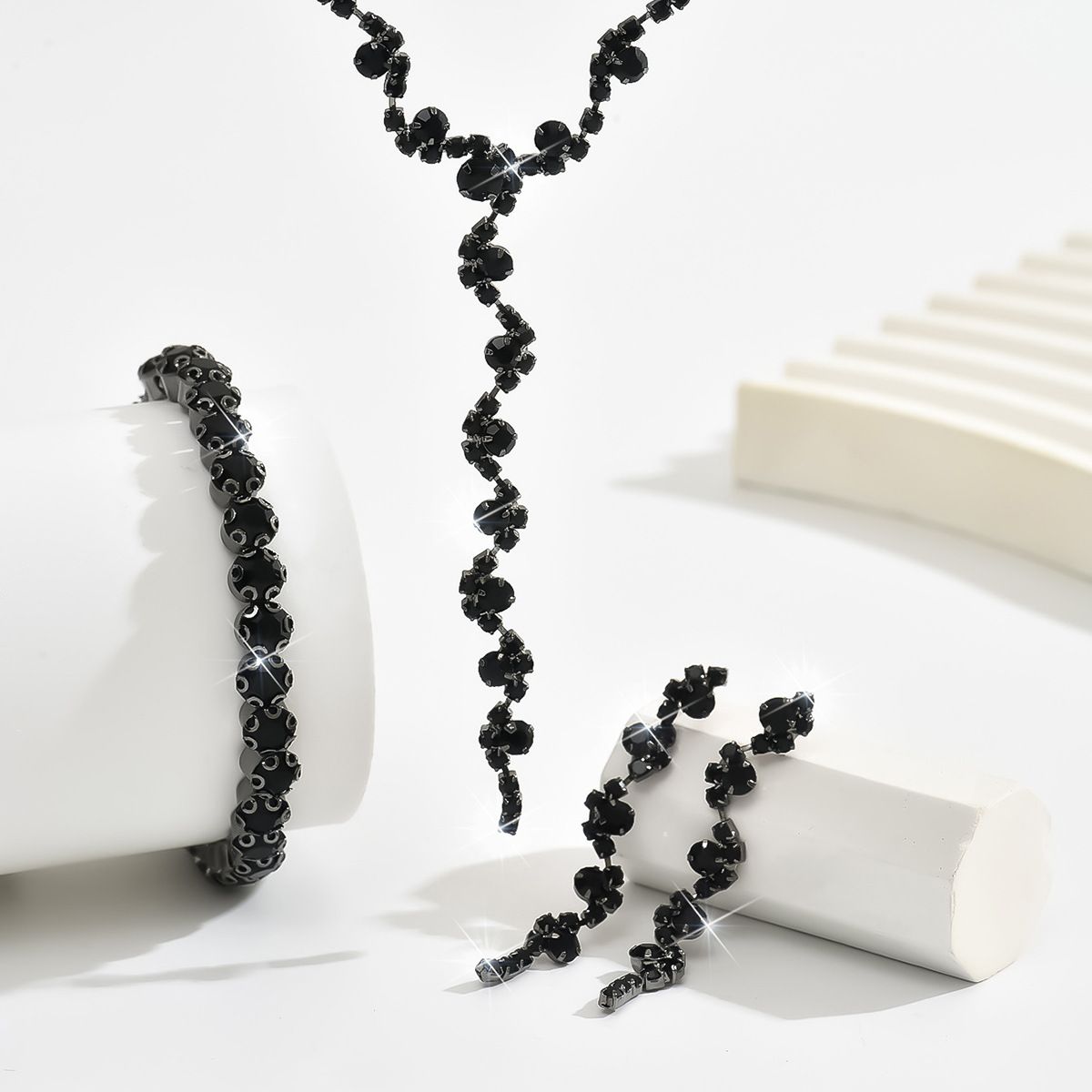 Women's Jewelry Gift Set Claw Chain Full Diamond Three-Piece Necklace Earrings Bracelet Evening Dress Accessories_ipsvogv.com