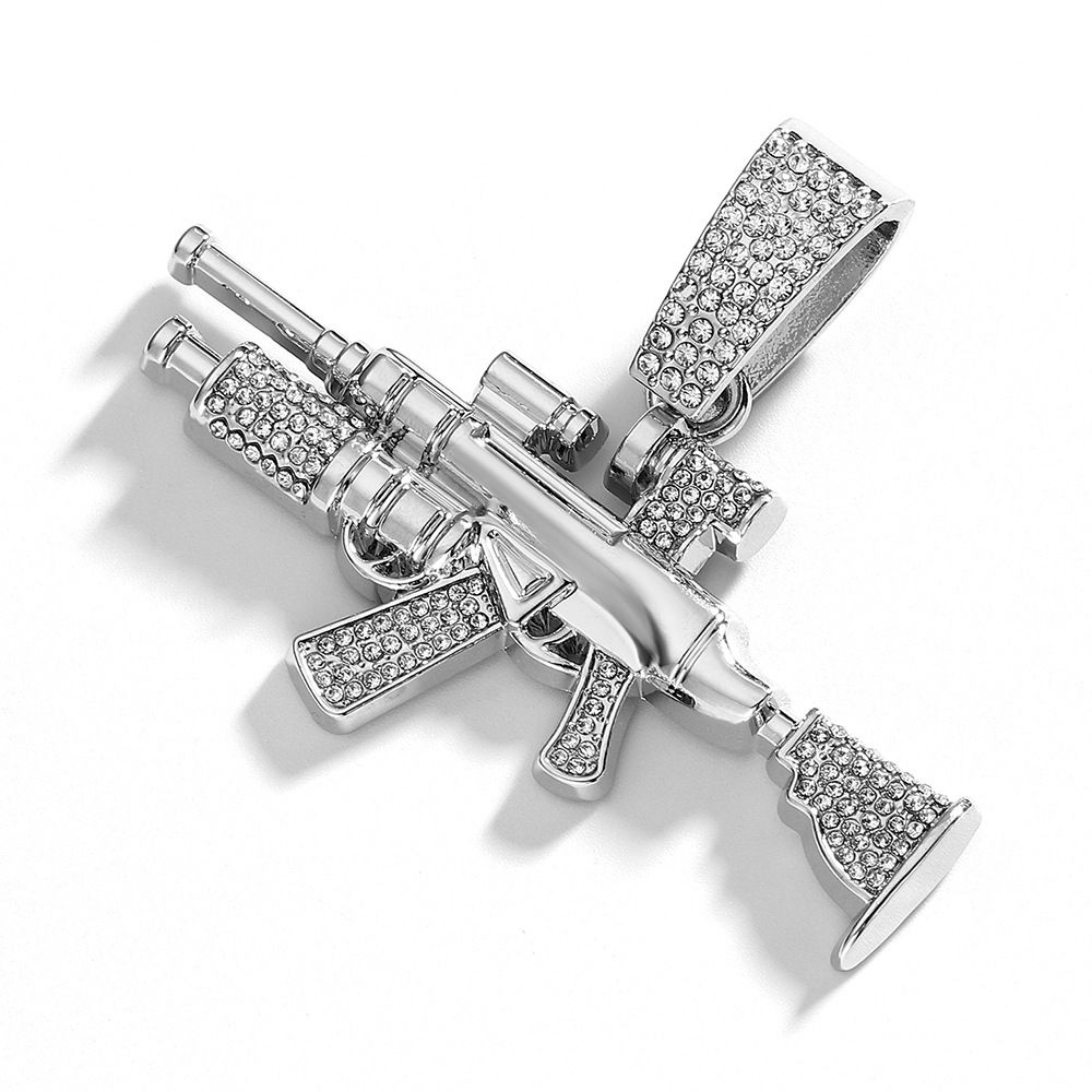 hot Selling Inlaid Gun Style Alloy Simulation AK Weapon Model Flash Diamond Jewelry Hip-hop Men's Necklace_ipsvogv.com