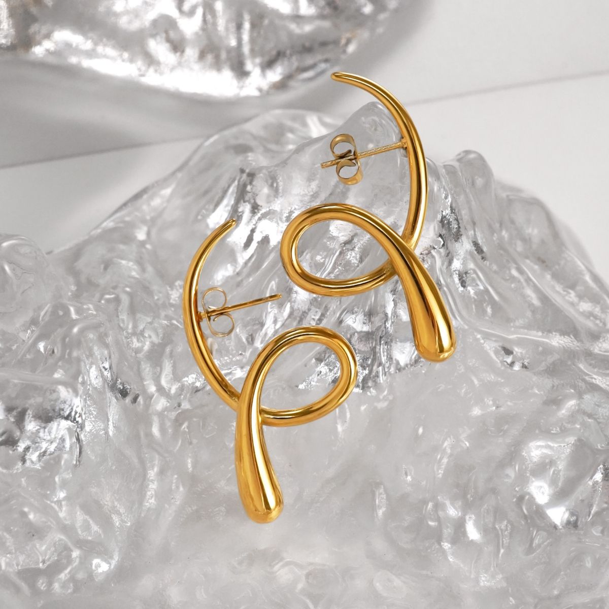 Unisex Fashionable Niche INS Retro Line Earrings Light Luxury Fashion Jewelry_ipsvogv.com