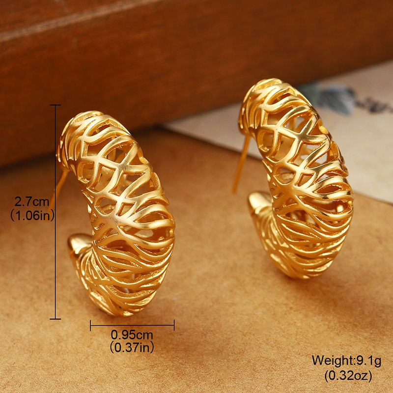 Metal Wind Winding Hollow Earrings Female Braided Earrings Irregular Niche Personality Commuting Summer All Match Earrings_ipsvogv.com