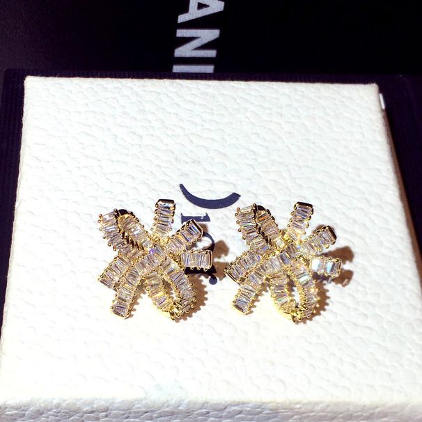 Designer's New Silver Needle Earrings Super Flash Set Zircon Bow Style Earrings And Women's Jewelry Gifts_ipsvogv.com