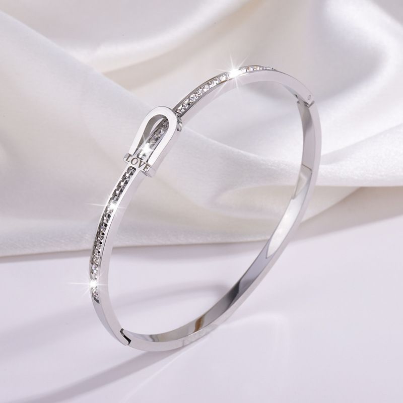 Unisex stainless steel bracelets niche light luxury diamond studded versatile bracelets vacuum plating no fading high end fashion jewelry_ipsvogv.com