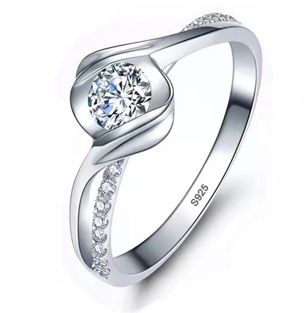 Solitaire Flash Ring - 1 Carat Zircon Statement Ring For Women (Trendy Index Finger Engagement Style, Hot Selling)_ipsvogv.com