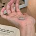 zircon Pattern Micro Vintage Hollow Inlaid Women's French Fashion Exquisite Lace Index Finger Ring, Versatile Accessory Ring,_ipsvogv.com