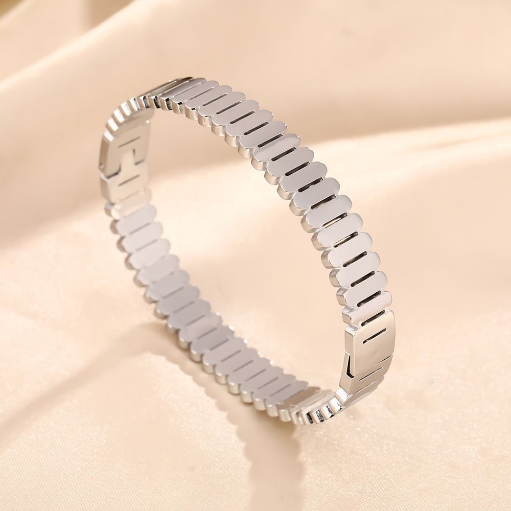 Minimalist Geometric Striped Titanium Bracelet For Women, Versatile Stainless Steel That Can Be Opened And Does Not Fade_ipsvogv.com