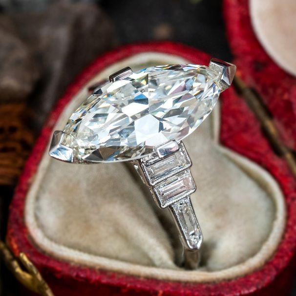 Cao Shi TUMU's New Banquet Geometry Creative Simulation Women's Inlaid with Horse Eye Zircon Ring_ipsvogv.com