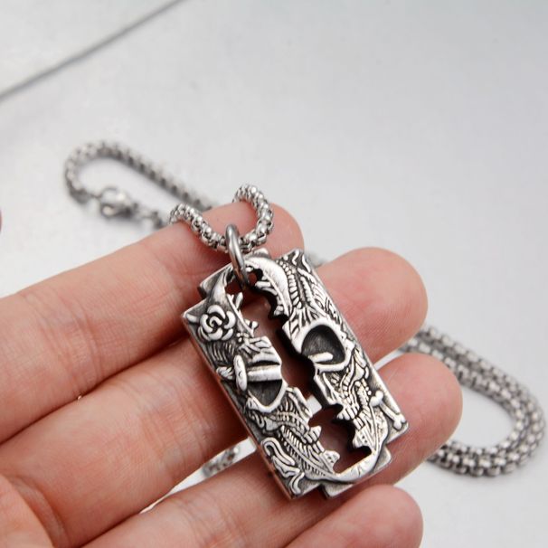 Stainless Steel Retro Skull Blade Pendant Personality Versatile Necklace Men And Women_ipsvogv.com
