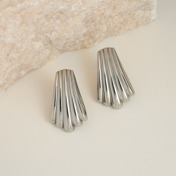 Summer INS Retro Plated Titanium Steel Feather Line Vertical Grain Earrings_ipsvogv.com