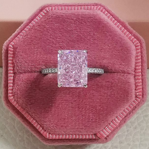 Women's Jewelry Ice Flower Cut Light Luxury Style Niche High End Design Sense Ring Female Super Flash_ipsvogv.com