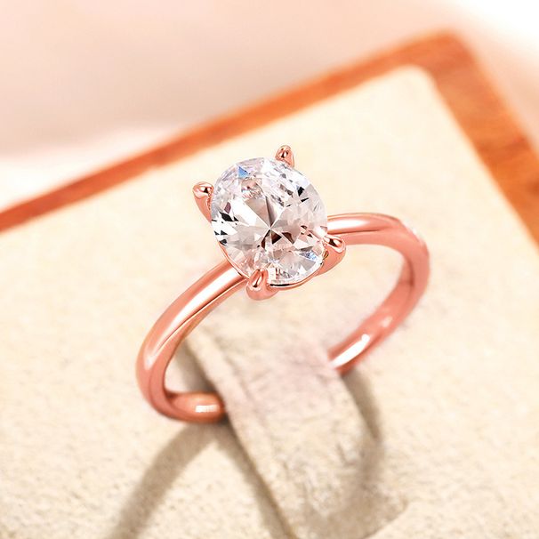 Cao Shichao's Sparkling Oval Zircon Ring Is A High-end And Luxurious Design Accessory For Women's Simulation_ipsvogv.com