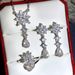 Cao Shi bride jewelry necklace three piece set super flash flower water drop zircon jewelry Korean women's Necklace Set_ipsvogv.com