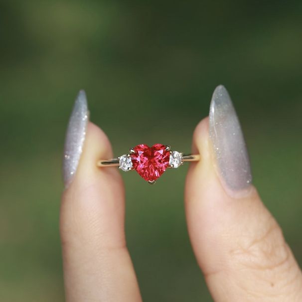 Three Heroes Set Heart Shaped Pigeon Blood Red Garnet Ring, Cute And Sweet, Rose Gold Plated Diamond Ring For Women_ipsvogv.com