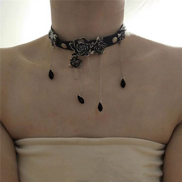 Sweet, Cool, Spicy Girl Style Leather Three-dimensional Drip Oil Rose Tassel Necklace With Female Design Sense, Choker_ipsvogv.com