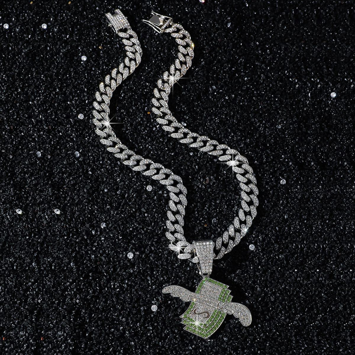 New Personalized Style Full Diamond Wings Hip Hop Creative US Dollar Pendant Necklace_ipsvogv.com