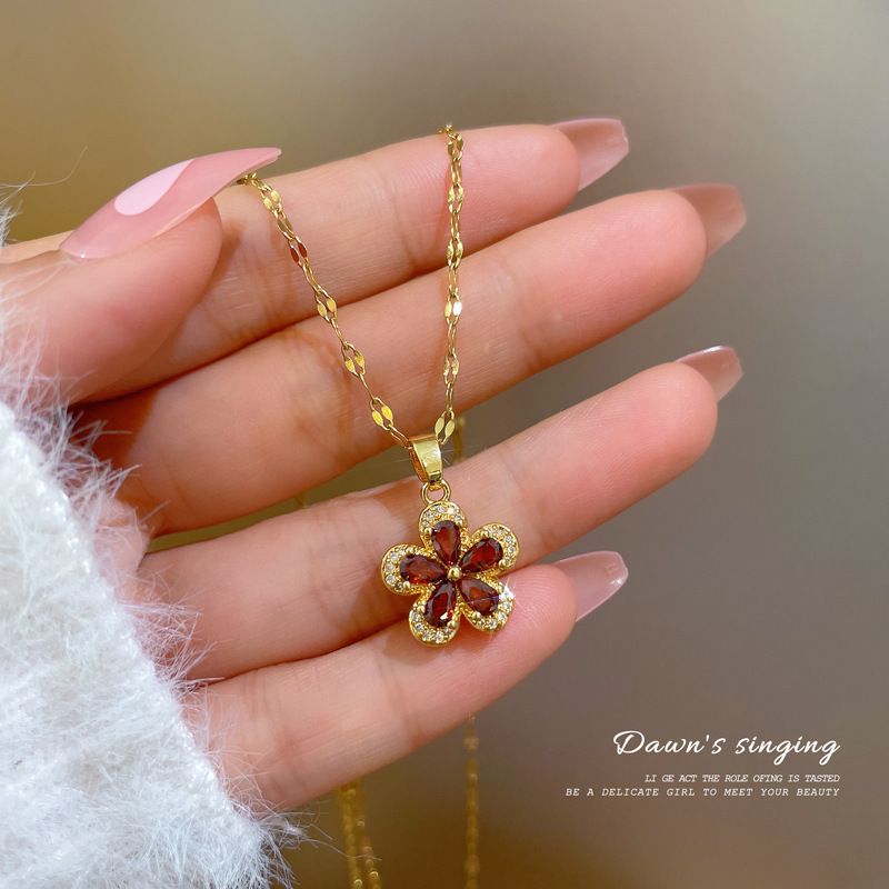 Titanium Steel 【 】 Pomegranate Red Five Leaf Flower Light Luxury Temperament Gorgeous Full Diamond Necklace Women's 【 】_ipsvogv.com