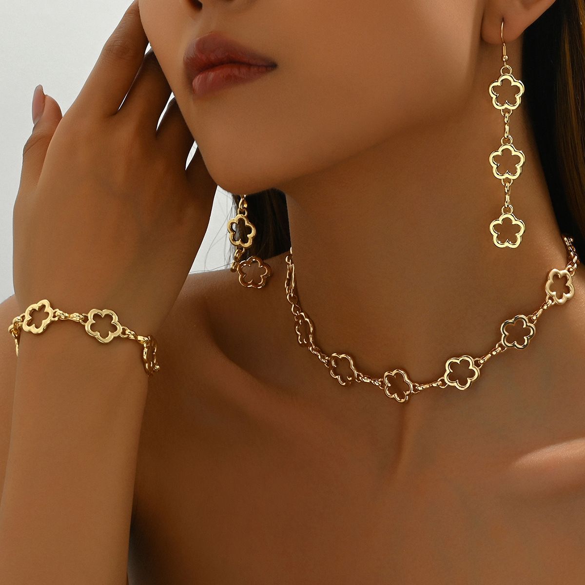 Niche Japanese and Korean women's bracelet jewelry set forest style plum blossom flower design, long necklace with_ipsvogv.com