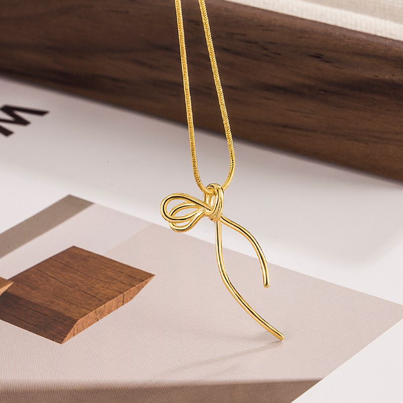 Ribbon Bow Necklace For Women High-End 2024 New Light Luxury Niche Summer Dress Collarbone Chain Accessory_ipsvogv.com