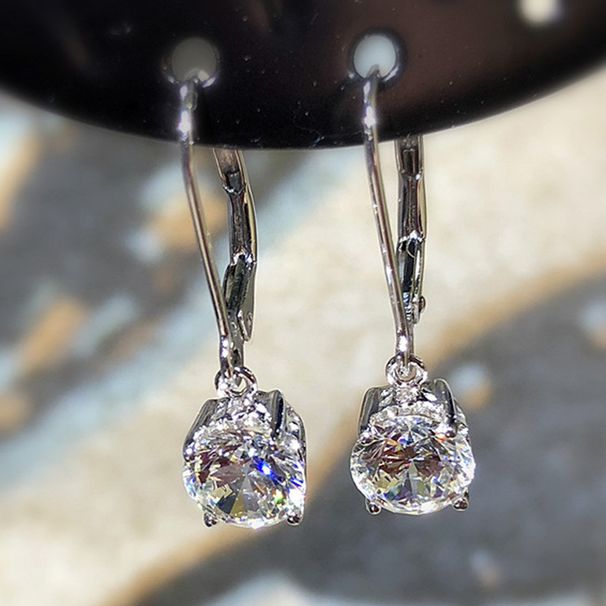Cao Shi Live Classic Four Claw Zircon Female Copper Plated Platinum Earrings_ipsvogv.com