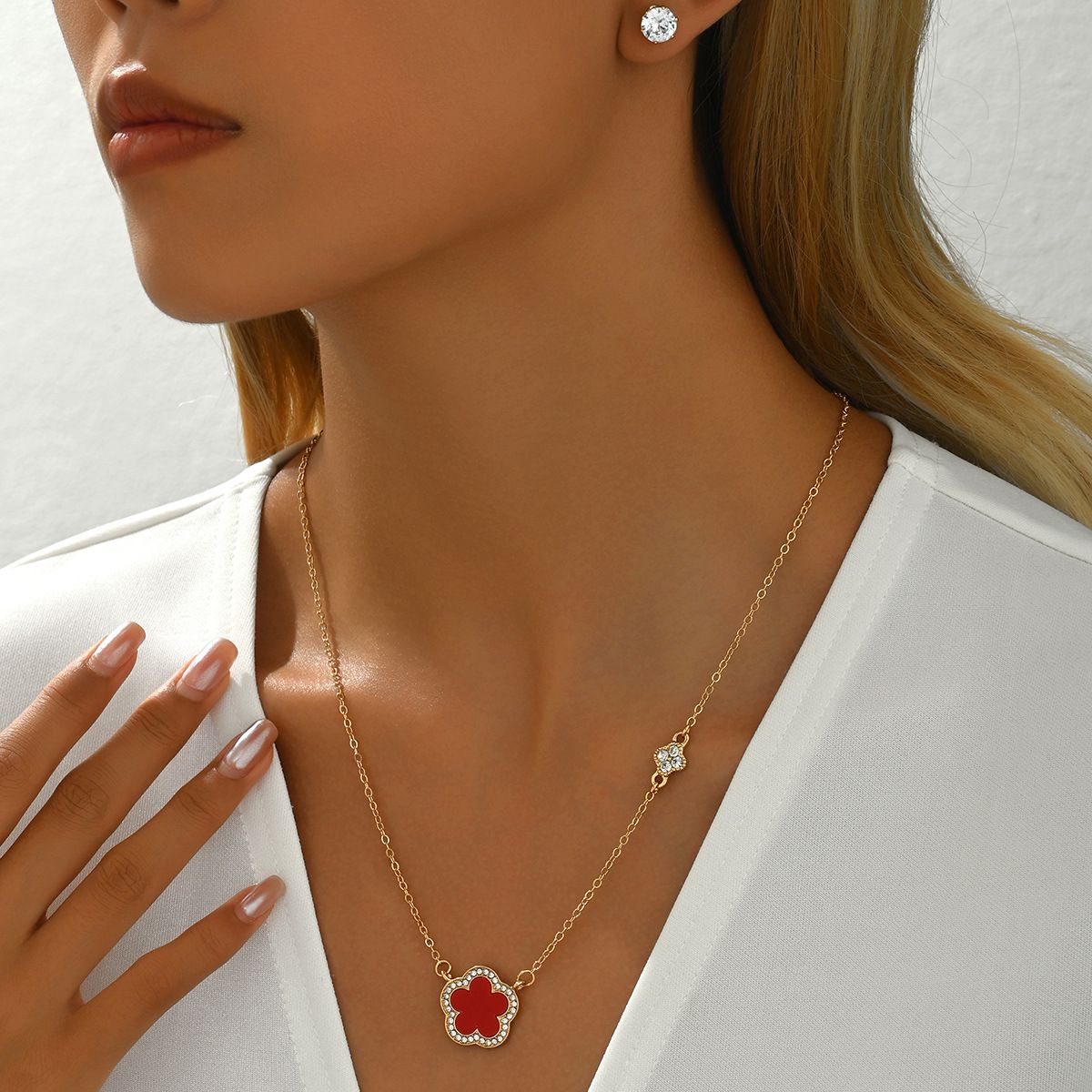 2024 New Xiaoxiangfeng Women's Necklace Earring Set, Small and Unique Flower Inlay Design, Long Clavicle Chain_ipsvogv.com