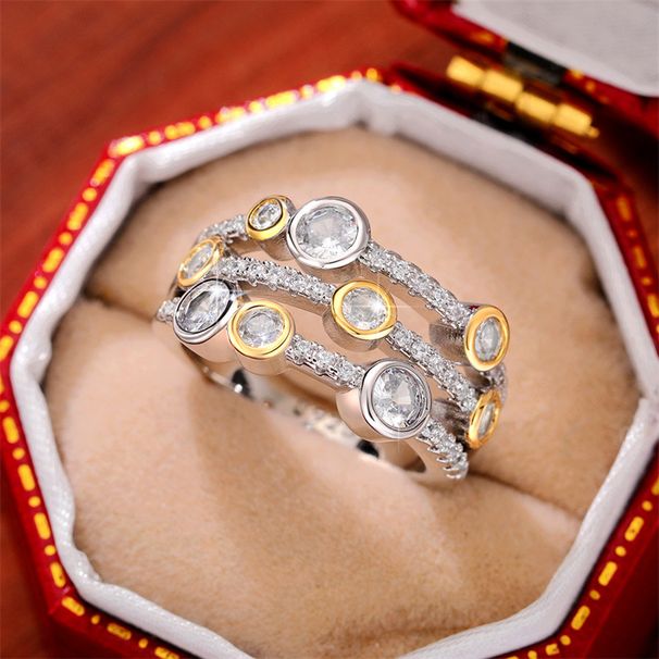 Cao Shi's Bicolor Zircon Ring with Hollow Geometric Lines, Dotted Diamond Ring, Women's Color Separation Ring_ipsvogv.com