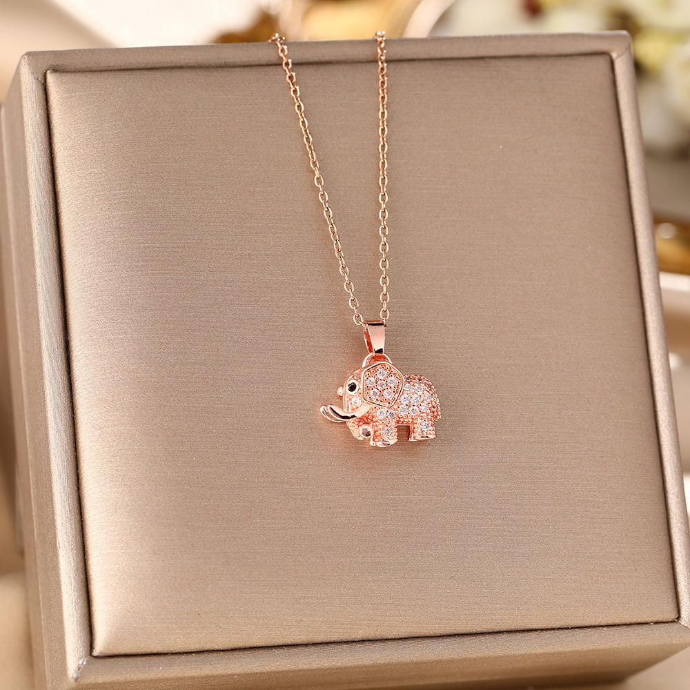 Internet Celebrity Titanium Steel Necklace With Cute Elephant Inlay, Fashionable And Simple Ins Temperament, Collarbone_ipsvogv.com