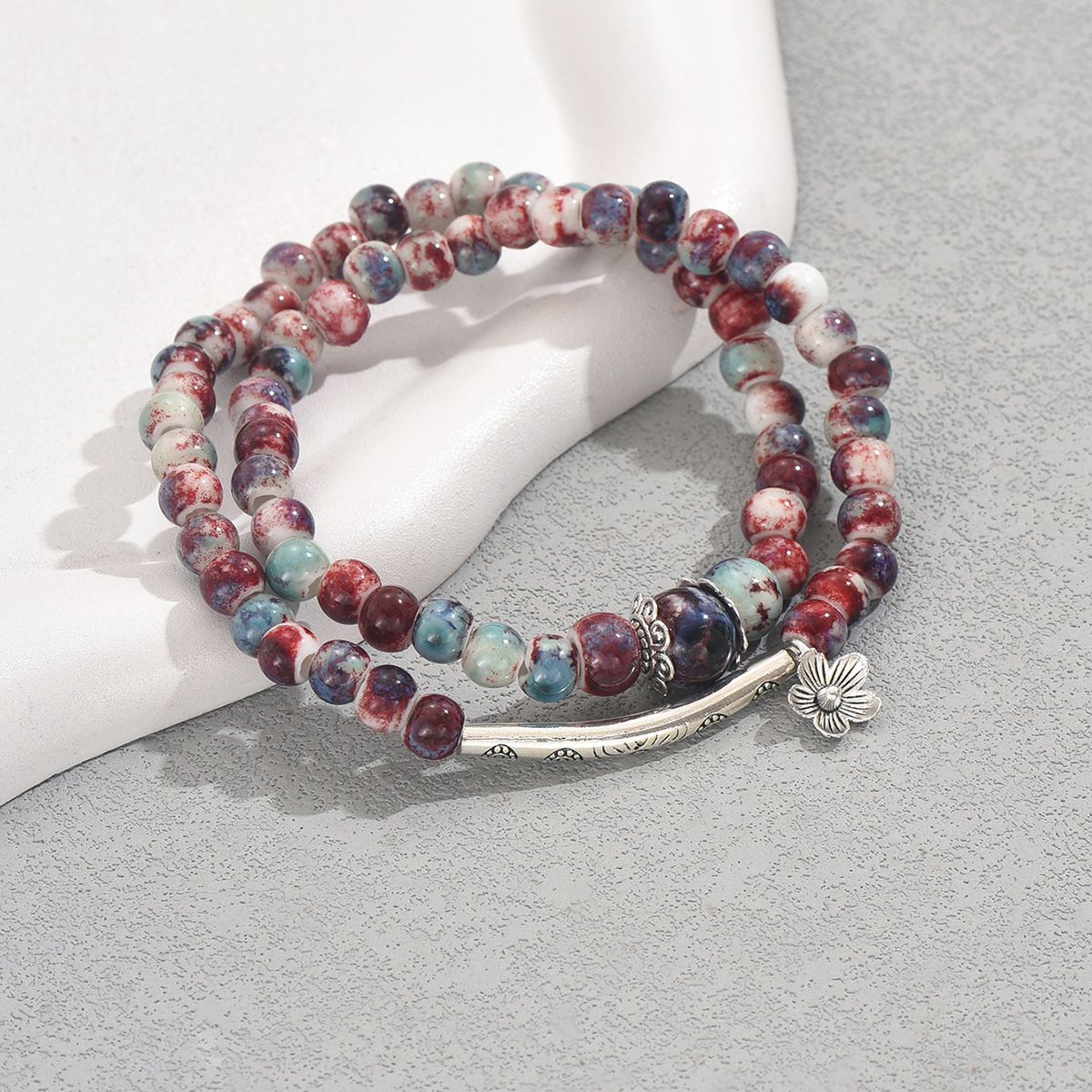 Ladies' Wind Beaded Bracelet with Personalized Flower Pattern Design, Unique Handstring, Versatile Jewelry_ipsvogv.com