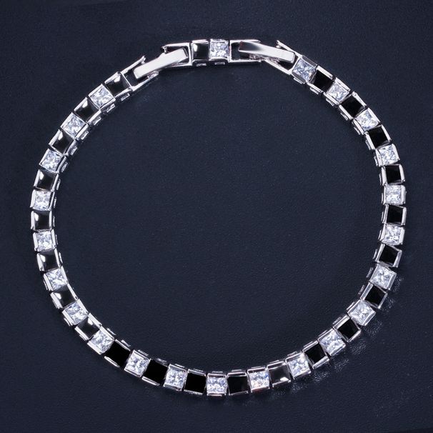 Liying Korean Edition Fresh And Versatile Handpiece Micro Inlaid Zircon Bracelet High End Exquisite Fashion Jewelry_ipsvogv.com