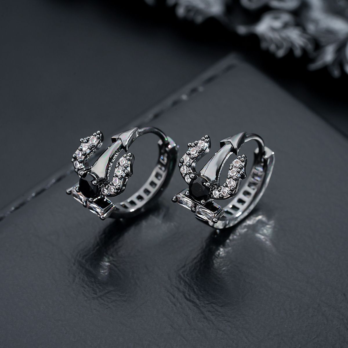 Hip Hop Style Zircon With Blue Sea King Trident Without Ear Holes, Personalized Trendy Inlaid Earrings For Men And Women_ipsvogv.com