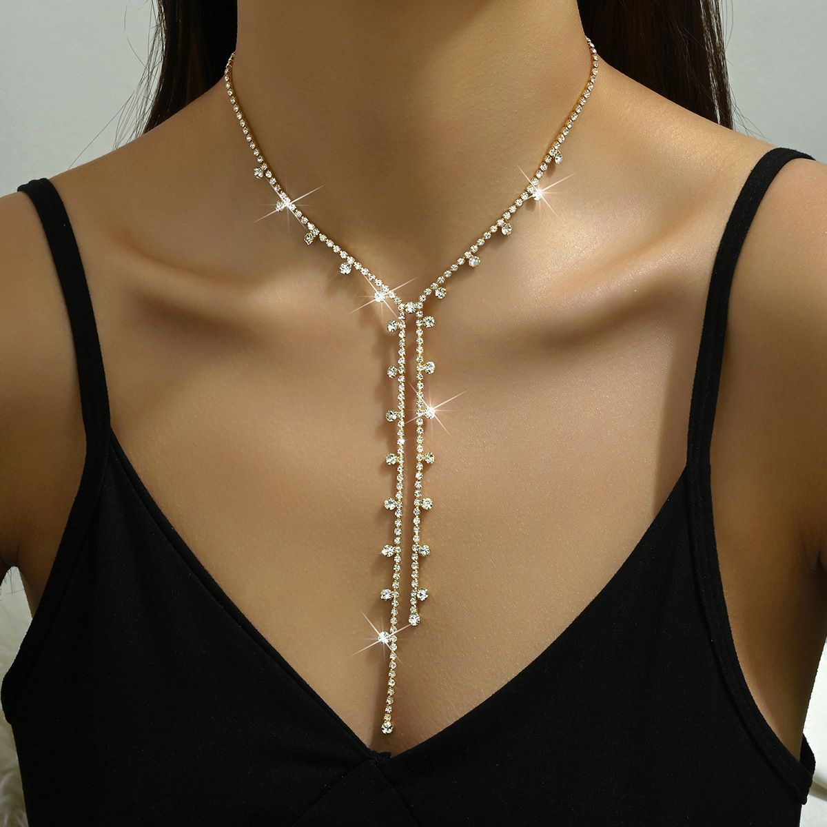 New Accessories Personality Long Tassel Necklace Sexy Irregular Full Diamond Choker For Women_ipsvogv.com