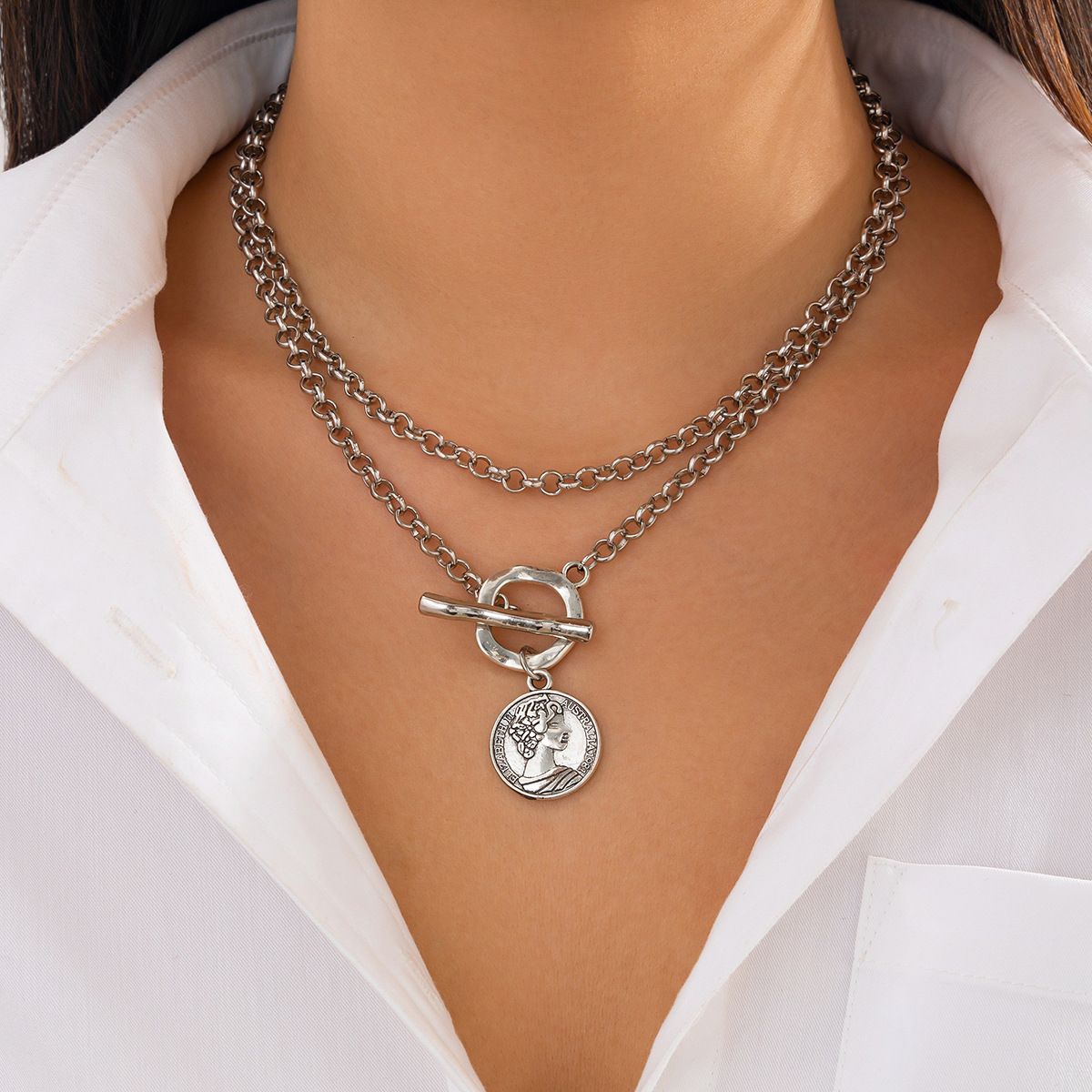 Instagram Portrait Pendant Set, Fashionable Metal Snake Bone Chain, Layered Collarbone Necklace Accessory_ipsvogv.com