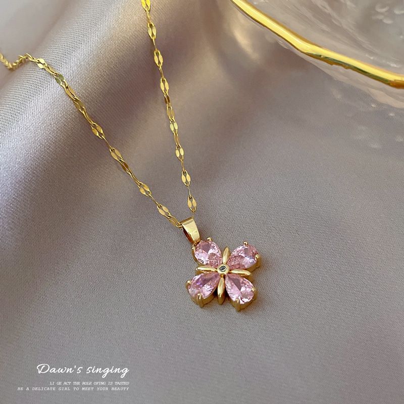 Titanium Steel 【 】 Light Luxury Lucky Grass Temperament Micro Inlaid Diamond Necklace Women's Exquisite Style Ins 【 】_ipsvogv.com