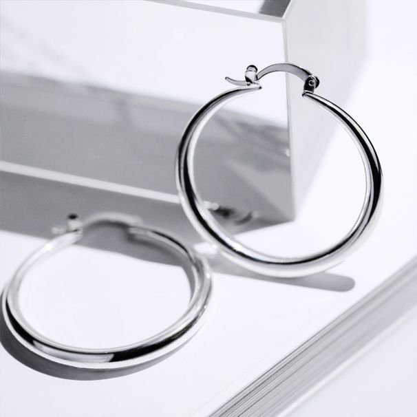 Exaggerated Accessories, Fashionable, Minimalist, Glossy Large Circle Earrings, Punk Nightclub Style Earrings_ipsvogv.com