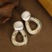 Silver Needle French Elegant And Personalized Hollow Out Colorful Abalone Shell For Women, Fashionable Temperament,_ipsvogv.com