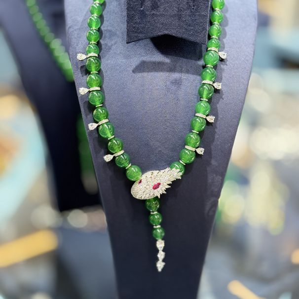 Jewelry Shaped Necklace, Women's High-end Feeling, Natural Agate Spirit Snake Series Chalcedony Necklace_ipsvogv.com