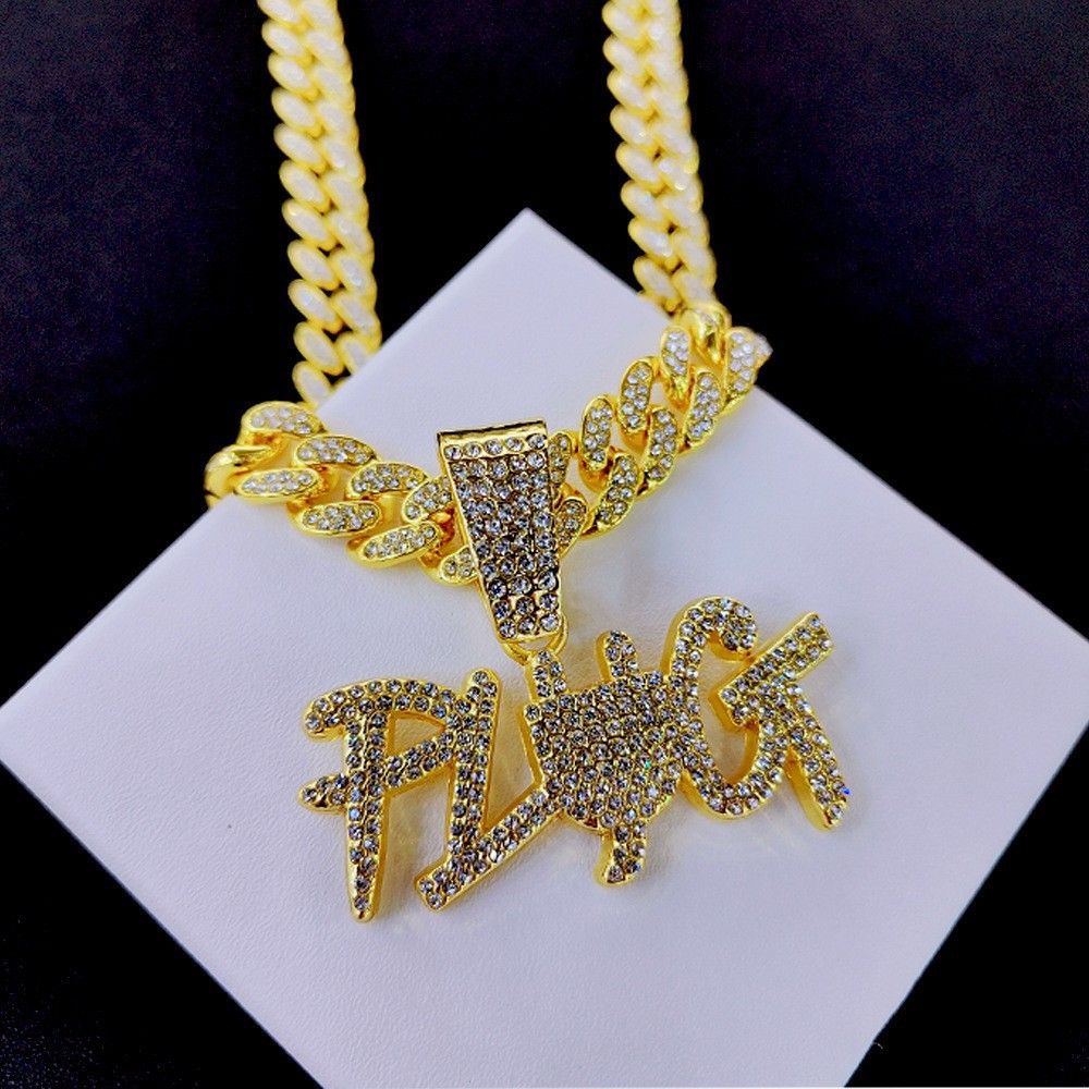 Design Splice Plug Letter Full Diamond PLUG Fashion Brand Men's Versatile Hip Hop Pendant_ipsvogv.com