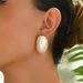 Ladies' niche, high-end, with a large pearl design earrings that are versatile and fashionable_ipsvogv.com
