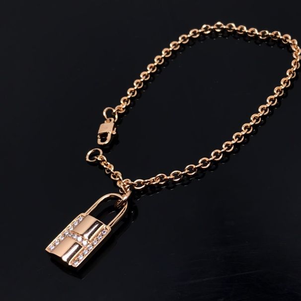 European and American brand men's chain bracelets, stainless steel Cuban chain bracelets, classic punk heavy men's jewelry_ipsvogv.com