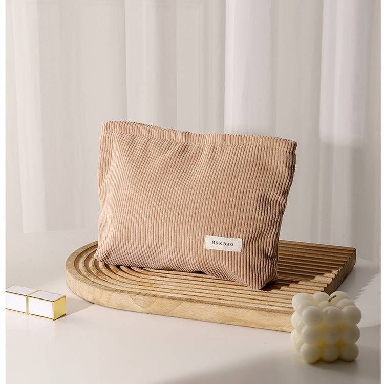 New Minimalist Corduroy Makeup Bag With Large Capacity Travel Skincare Products Wash Bag Hand-held Student Makeup Bag_ipsvogv.com