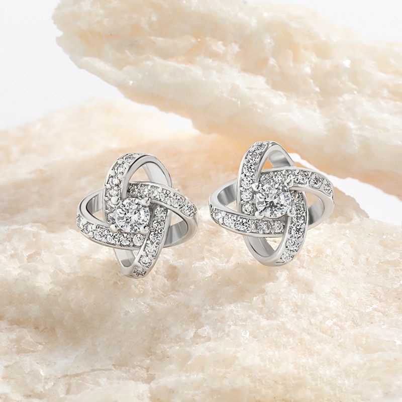hot selling thread flower rotating earrings Korean lucky clover necklace set four leaf clover earrings_ipsvogv.com