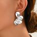 Ladies' flower niche and high-end design, fan-shaped earrings, versatile earrings_ipsvogv.com