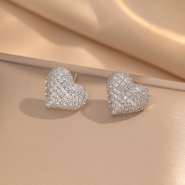 Hip-hop new gold-plated zircon love earrings Joker cool personality men's and women's fashion earrings_ipsvogv.com