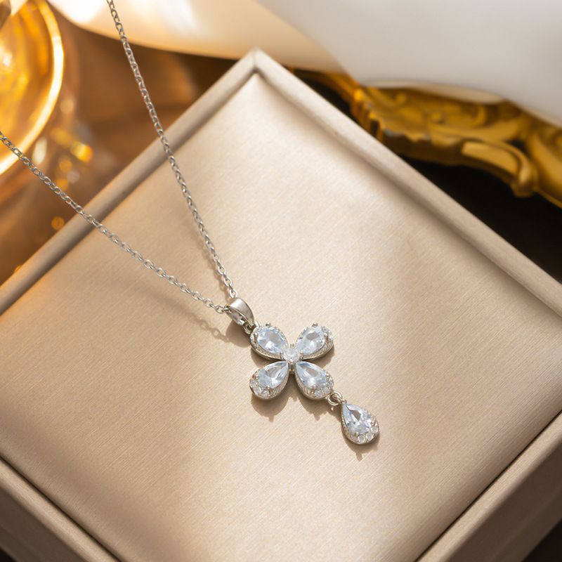 Necklace, four leaf flower collarbone chain, full diamond pendant, crown style, necklace, celebrity style_ipsvogv.com
