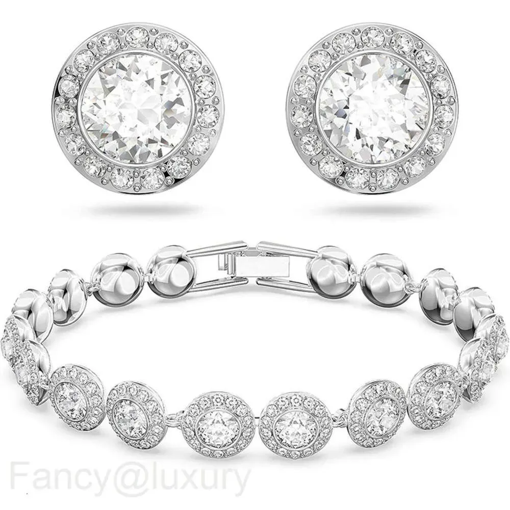 designer Bracelet For Women Stainless Steel Plated Gold Chains Bracelets Inlaid Austrian Crystal Womens Pendant_ipsvogv.com